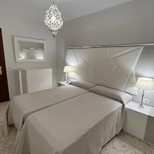 Arevalo Center, Parking Gratis Appartement